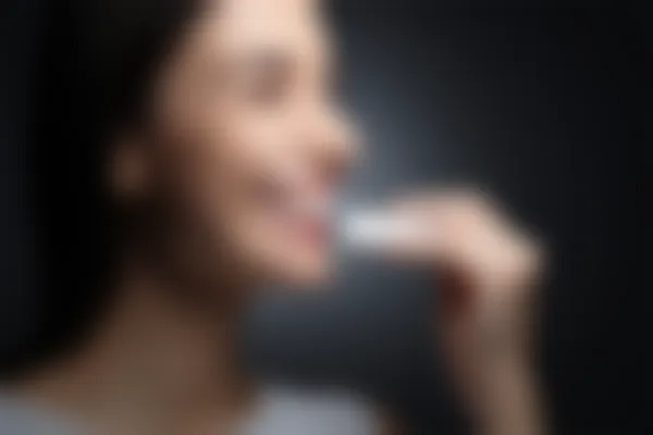 济南维乐（原圣贝）口腔医院活动义齿价目表公布：原价2800元起，现优惠仅需1980元起，欢迎咨询！