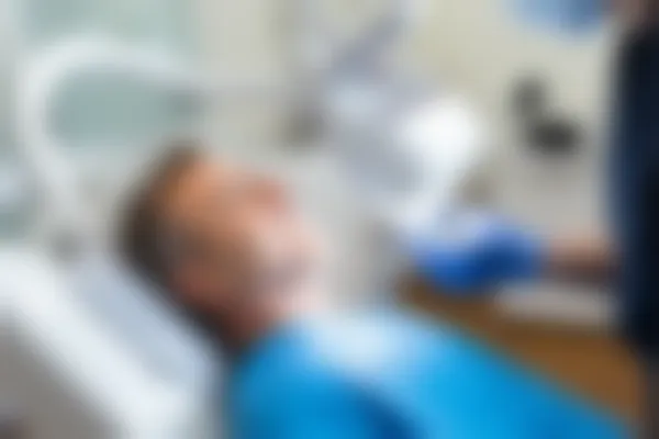 轻松拥有自信微笑，丹阳现代口腔门诊部牙齿矫正现优惠6800元起，原价8000元起！