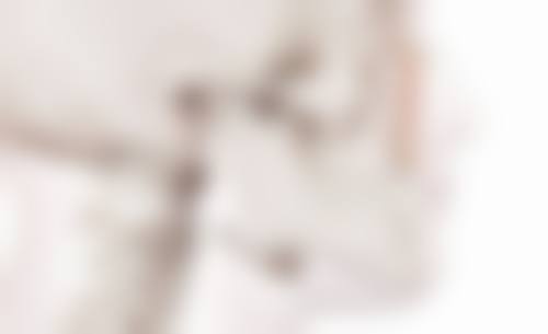 男士去眼袋方法有哪些:食疗与眼霜——从内到外的全方面呵护