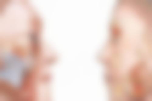 去除黑眼袋用什么眼霜和眼膜最有效，按摩手法+医美项目全攻略