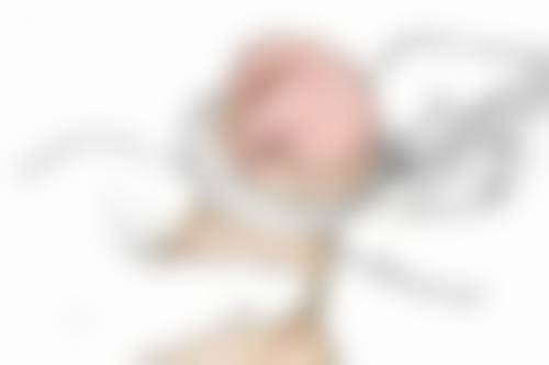 假体隆胸水滴和圆形有什么区别？自然弧度vs饱满立体，选对手感更真实！