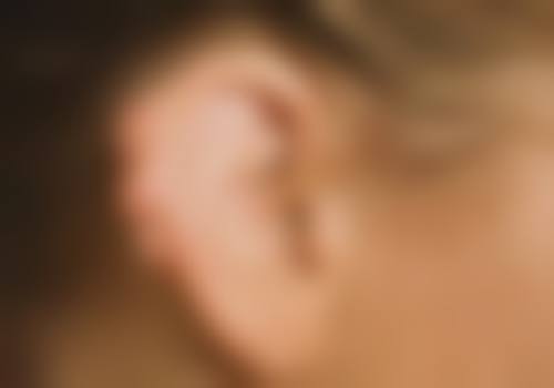 经常拍打眼部下方可以去除眼袋吗？科学按摩+正确手法，3周见效不反弹