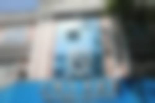 50岁的女人适合哪种隆胸方法——精细选择