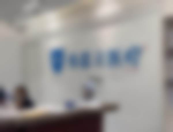 上海伯思立医疗美容门诊部宋建星医生擅长什么？擅吸脂、眼鼻整形