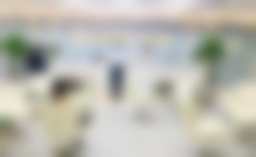 杨鑫医生简介做手术价格：合理定价，因项目而异