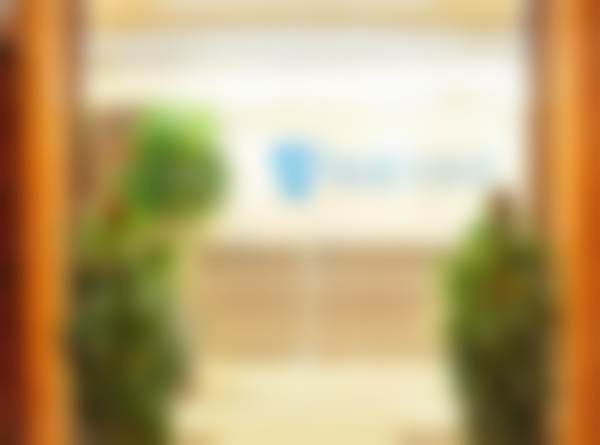 谈宇腾坐诊上海伯思立医疗美容门诊部的出诊时间，复旦毕业+眼鼻整形专家限时特惠9799元起