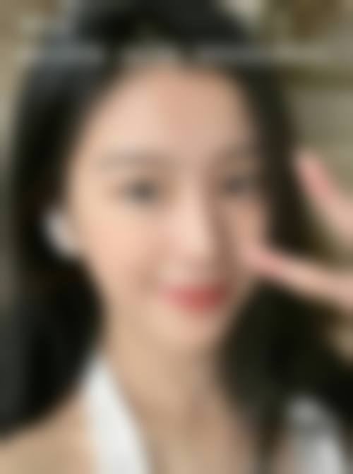 核心项目与技术:个性化整形美容服务